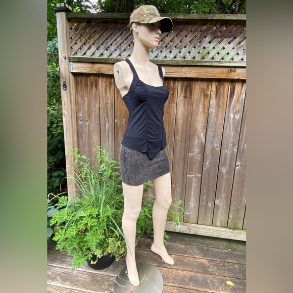 Y2K Edgy Asymmetrical Tank Top - Picture 11 of 12